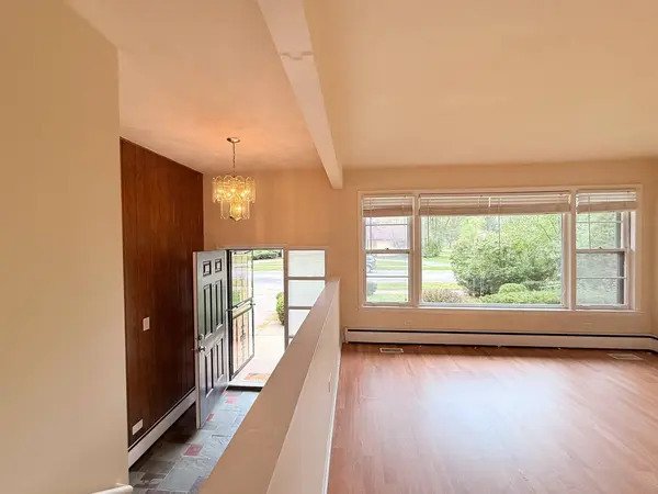 1428 E Lyn Court, Homewood, IL 60430