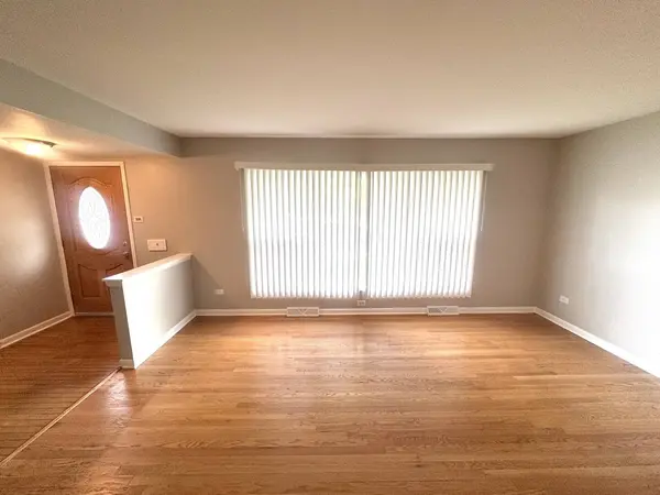 16856 School Street, South Holland, IL 60473