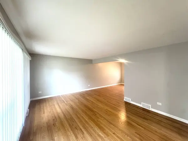 16856 School Street, South Holland, IL 60473