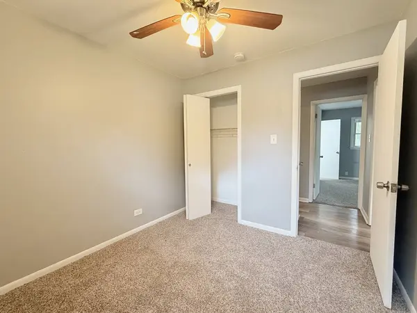 930 Coach Road, Homewood, IL 60430