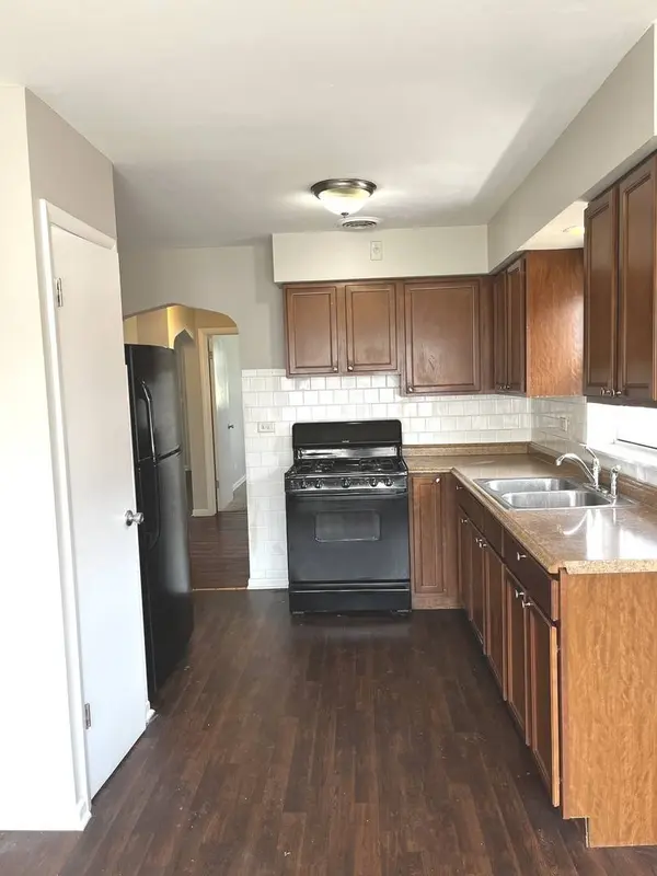 524 Eastern Avenue, Bellwood, IL 60104