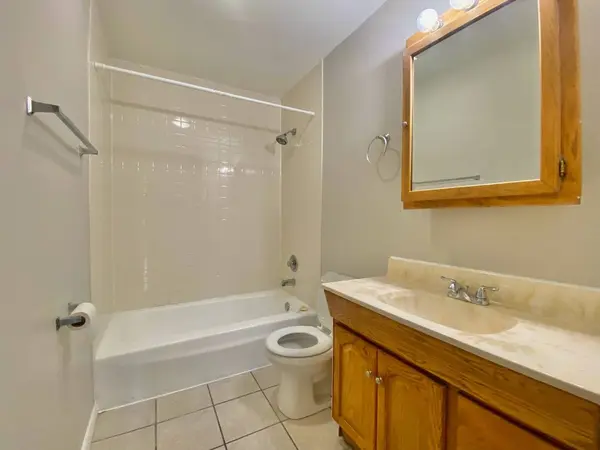 3454 E 170th Street, Lansing, IL 60438