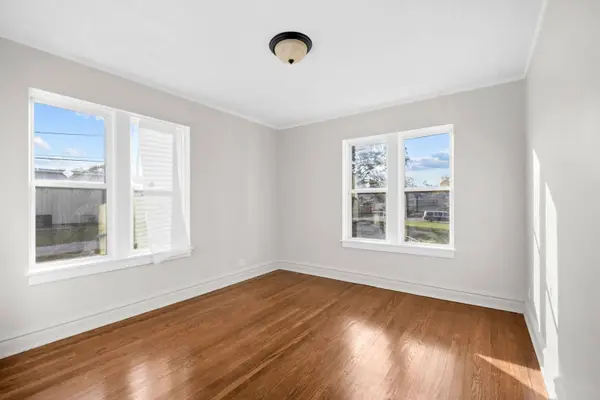 394 W Lincoln Highway, Chicago Heights, IL 60411