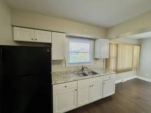 16535 S Elm Court, South Holland, IL 60473