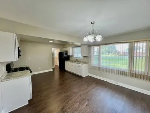 16535 S Elm Court, South Holland, IL 60473