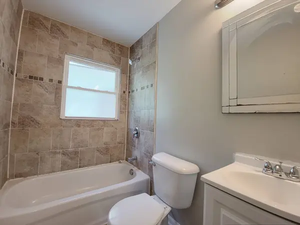 349 E Maple Drive, Glenwood, IL 60425