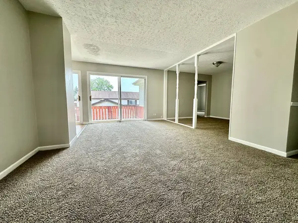 2363 Cove Drive, Hanover Park, IL 60133