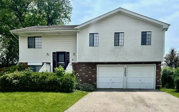 2363 Cove Drive, Hanover Park, IL 60133