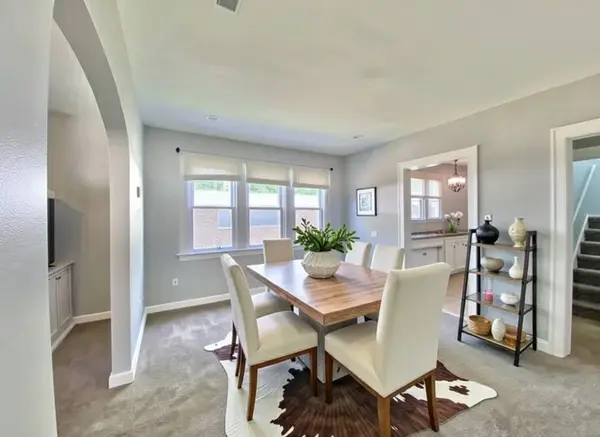 685 E 142nd Street, Dolton, IL 60419