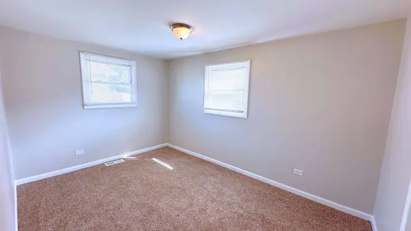 14039 S Claire Boulevard, Robbins, IL 60472