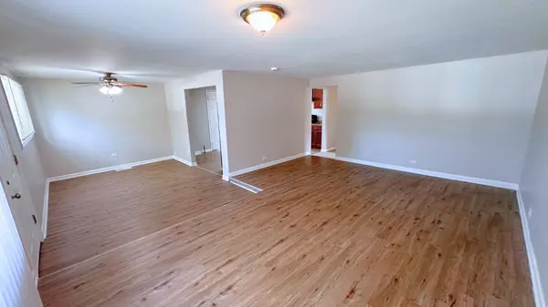 14039 S Claire Boulevard, Robbins, IL 60472