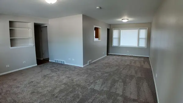 15444 State Street, South Holland, IL 60473