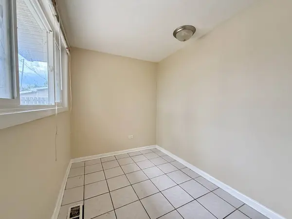 163 W RAYE Drive, Chicago Heights, IL 60411