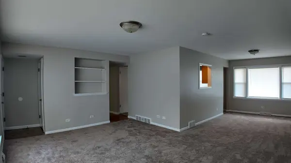 15444 State Street, South Holland, IL 60473