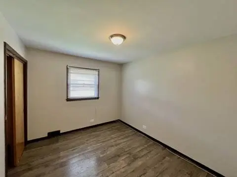 12513 S McVickers Avenue, Palos Heights, IL 60463