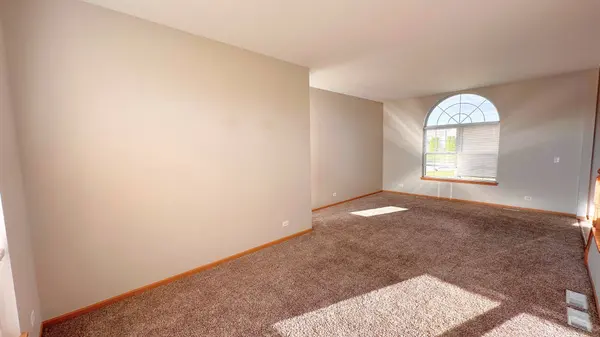 453 Fairway Court, University Park, IL 60484