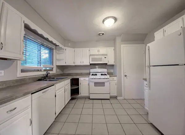 18509 Stedhall Road, Homewood, IL 60430