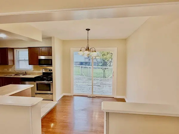 16109 Prairie Avenue, South Holland, IL 60473