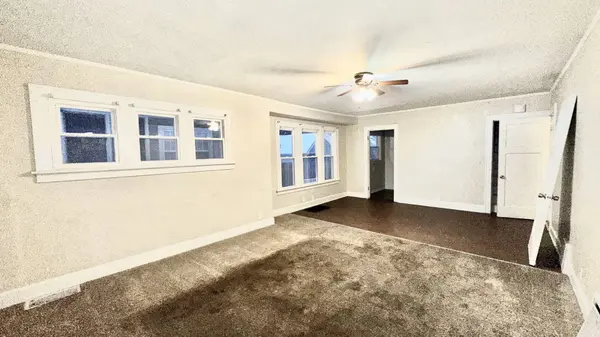 640 S Spencer Street, Aurora, IL 60505