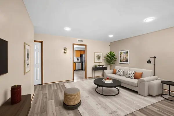 18945 W Old Plank Road, Grayslake, IL 60030