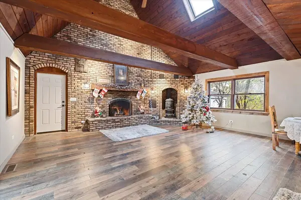 27 Maple Avenue, Lake Zurich, IL 60047