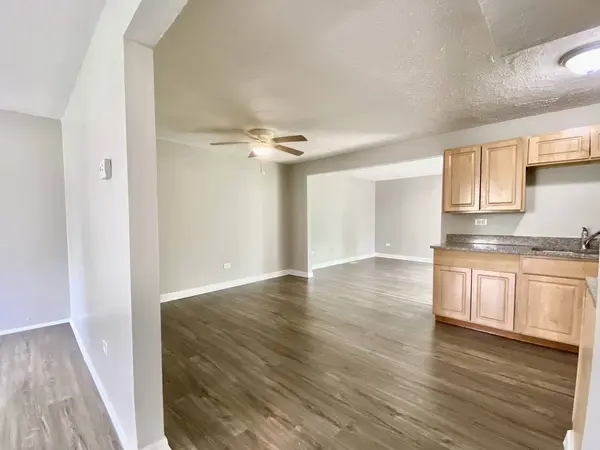 903 Blackhawk Drive, University Park, IL 60484