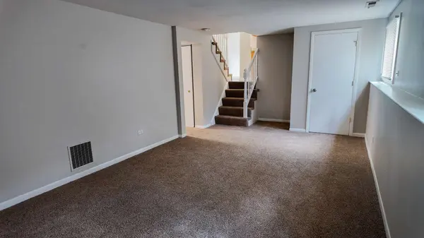 22627 Mission Drive, Richton Park, IL 60471