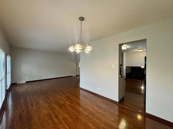 18013 Park Avenue, Lansing, IL 60438