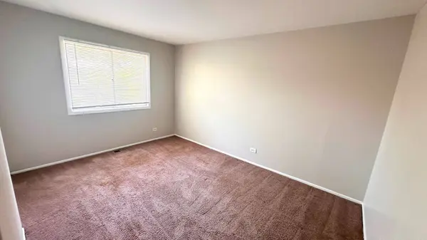 123 Oriole Road, Matteson, IL 60443