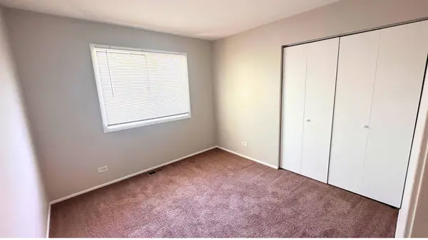 123 Oriole Road, Matteson, IL 60443
