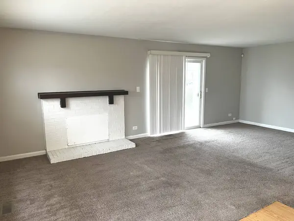 156 Cloverleaf Road, Matteson, IL 60443