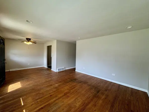 14401 Kolin Avenue, Midlothian, IL 60445