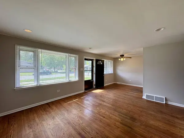 14401 Kolin Avenue, Midlothian, IL 60445