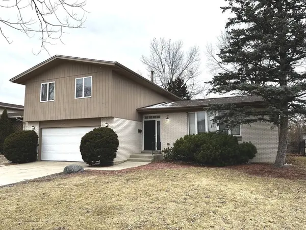 5252 Arquilla Drive, Richton Park, IL 60471