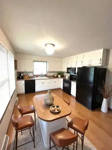 2843 193rd Street, Lansing, IL 60438