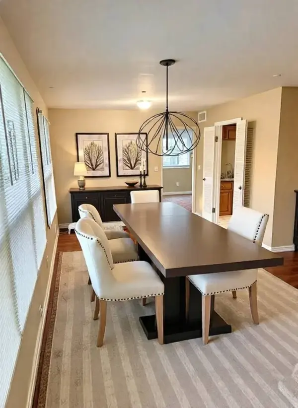 1943 Towner Lane, Glendale Heights, IL 60139