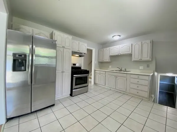 634 Lexington Drive, Chicago Heights, IL 60411