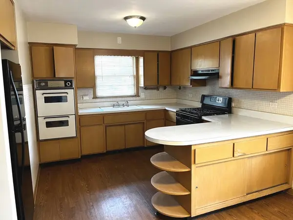 664 E 142nd Street, Dolton, IL 60419