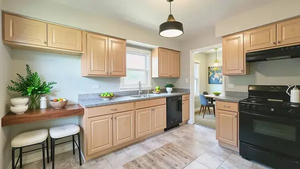 17303 Roy Street, Lansing, IL 60438