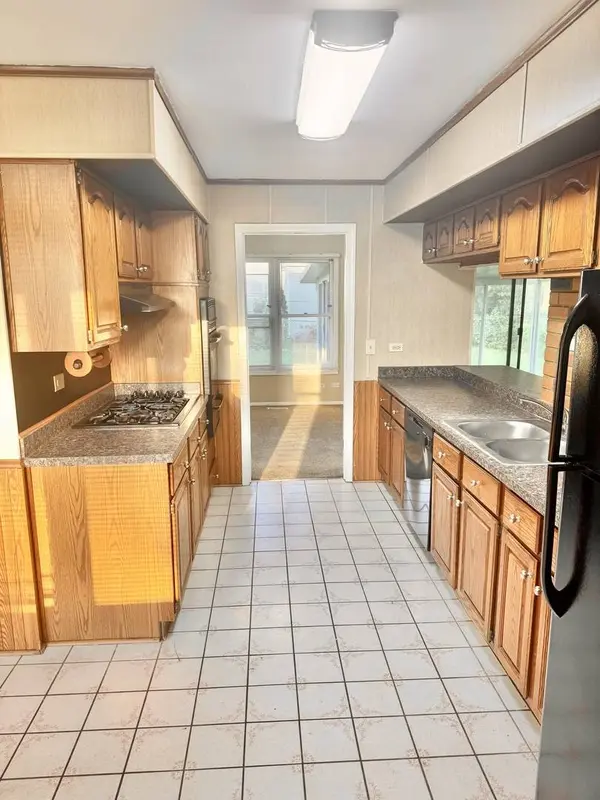 1943 Towner Lane, Glendale Heights, IL 60139