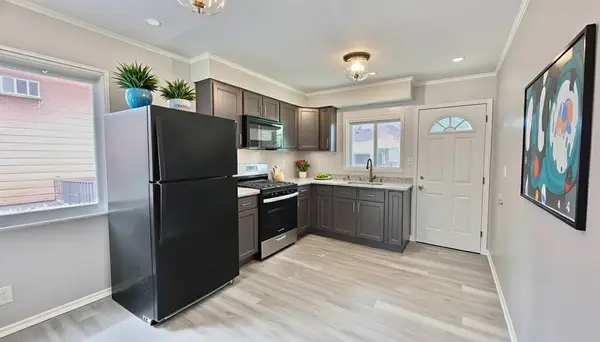 3004 Longfellow Avenue, Hazel Crest, IL 60429