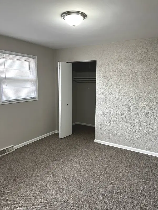 856 Mackinaw Avenue, Calumet City, IL 60409