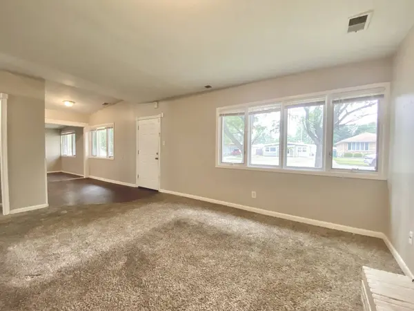 18747 Sherman Street, Lansing, IL 60438