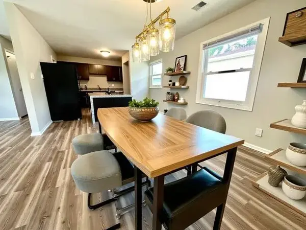 34W744 N James Drive, St. Charles, IL 60174