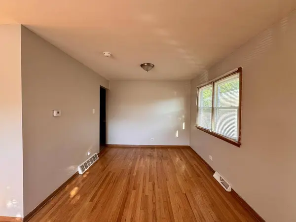 15542 S Park Avenue, South Holland, IL 60473