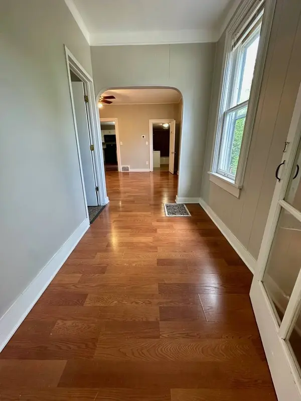 50 Sheridan Street, Elgin, IL 60123