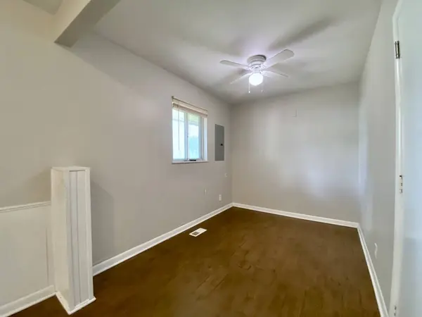 317 E Schaumburg Road, Streamwood, IL 60107