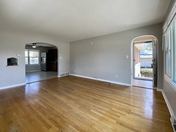 1238 E 166th Street, South Holland, IL 60473