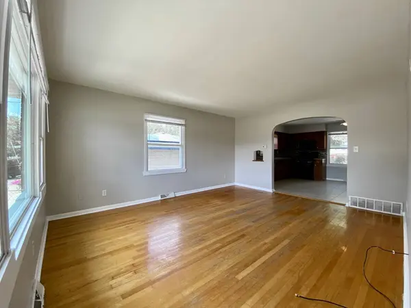 1238 E 166th Street, South Holland, IL 60473
