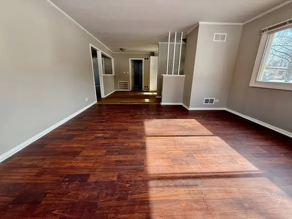 2904 Woodworth Place, Hazel Crest, IL 60429